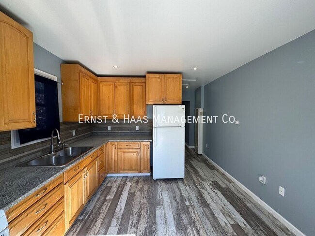 Building Photo - 3716 Orange Ave