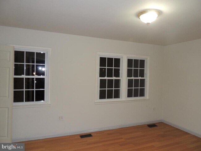 Foto del edificio - 2915 Pheasant Ln