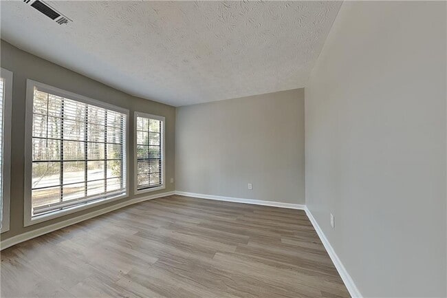 Foto del edificio - 3208 Aspen Cir SW