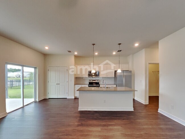 Foto del edificio - 33907 Thyme Dr