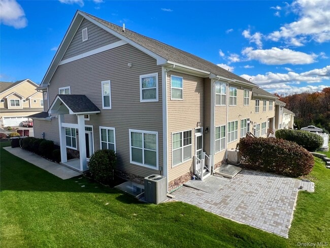Building Photo - 19 Highrose Ridge Way