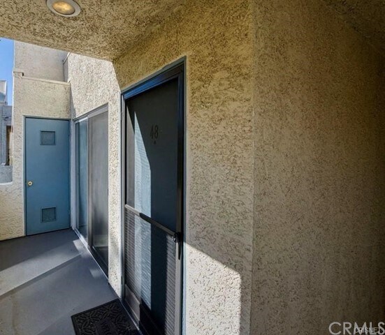 Building Photo - 18209 Sierra Hwy