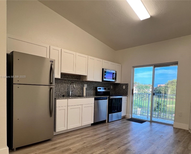 Photo - 6900 NW 179th St