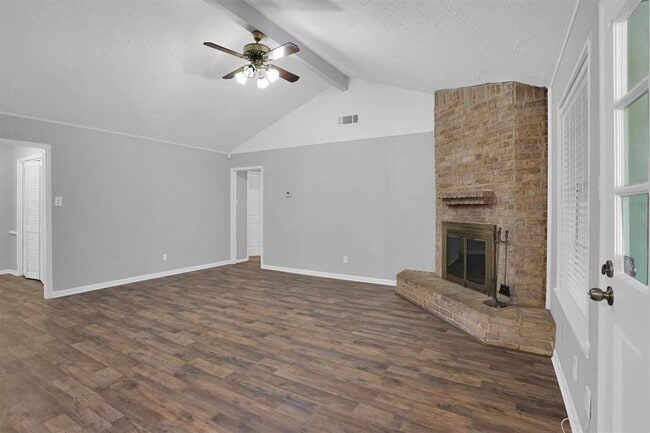 Foto del edificio - 9611 Huntington Hill Dr