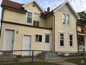 Building Photo - 204 Edwards St