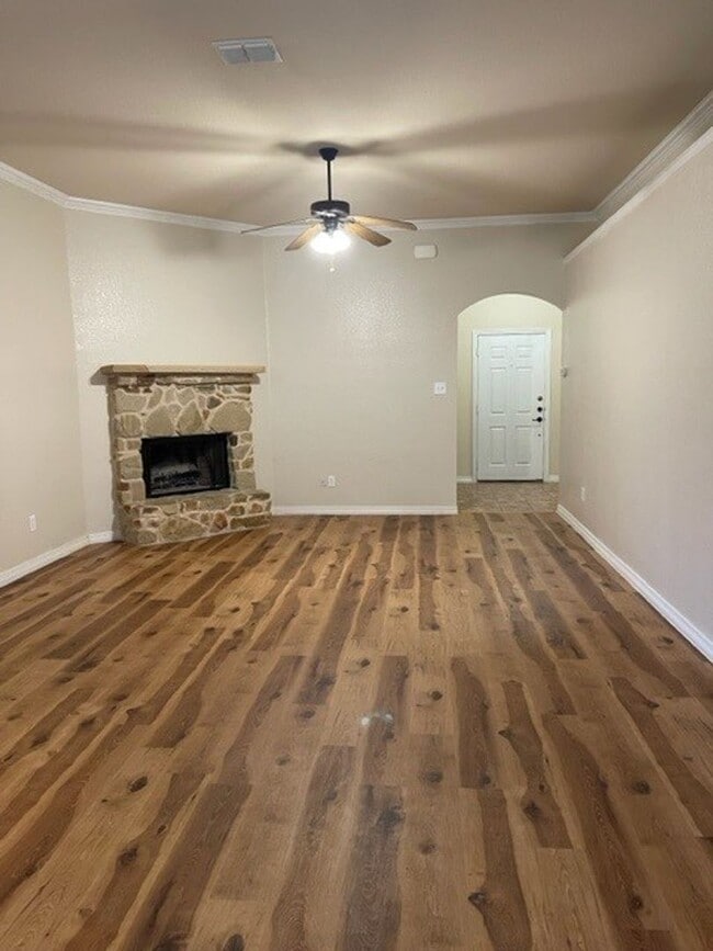 Building Photo - Beautiful 3/2 in Westover Village