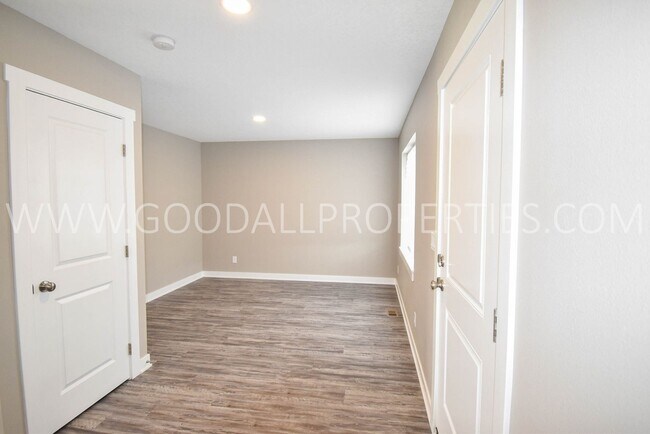Building Photo - Don't Miss this Wonderful Deal in Desoto!!...