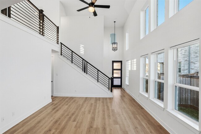 Building Photo - 21211 Metallic Blue Dr