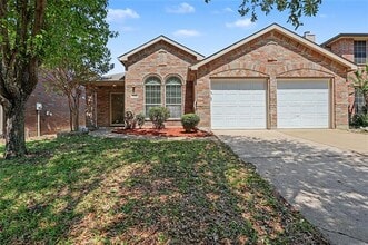 Building Photo - 2313 Becard Dr
