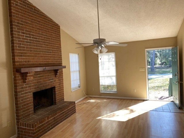 Building Photo - 3232 Whitney Dr E