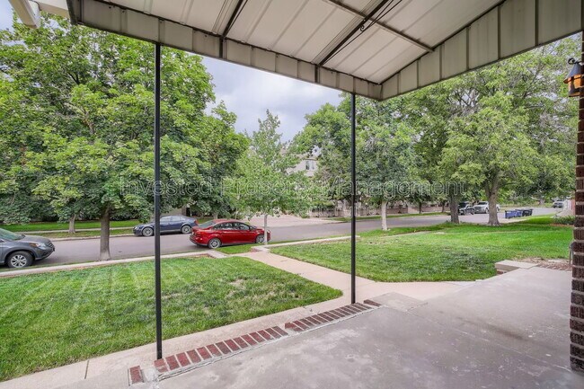 Foto del edificio - 384 N Ogden St