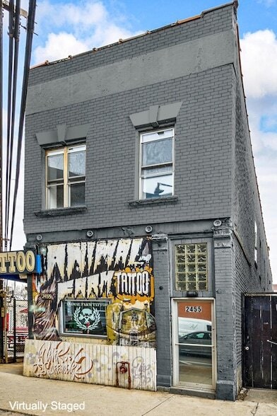 Building Photo - 2455 W Armitage Ave