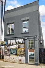 Building Photo - 2455 W Armitage Ave