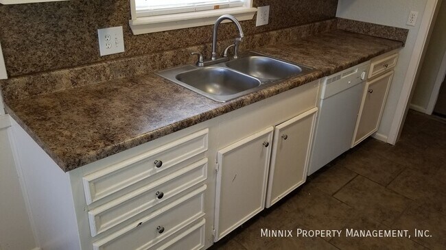 Foto del edificio - 5603 Amherst St