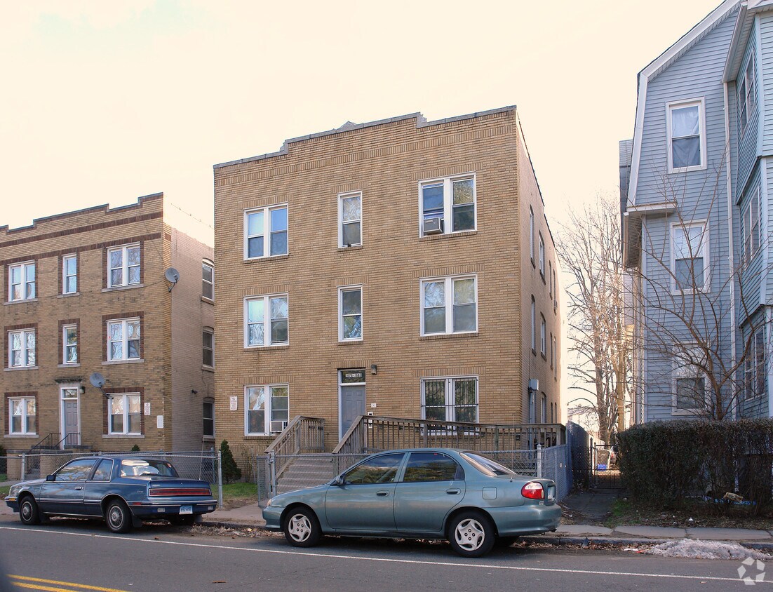 Primary Photo - 1678-1680 Broad St