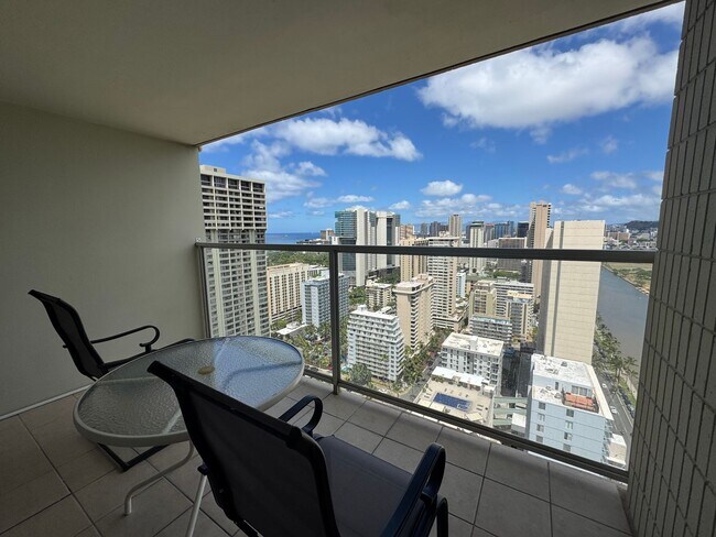 Foto del edificio - 445 Seaside Ave