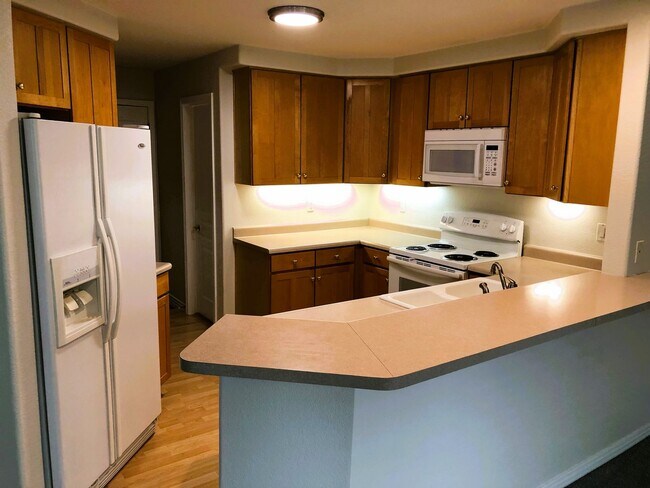Foto del edificio - Well located 2+ bedroom townhome