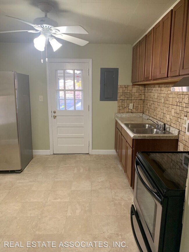Foto del edificio - 2 br, 1 bath House - 617 Bacon Street