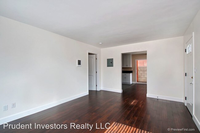 Foto del edificio - 239 Van Houten Ave