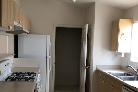 Kitchen - 1401 Michael Way
