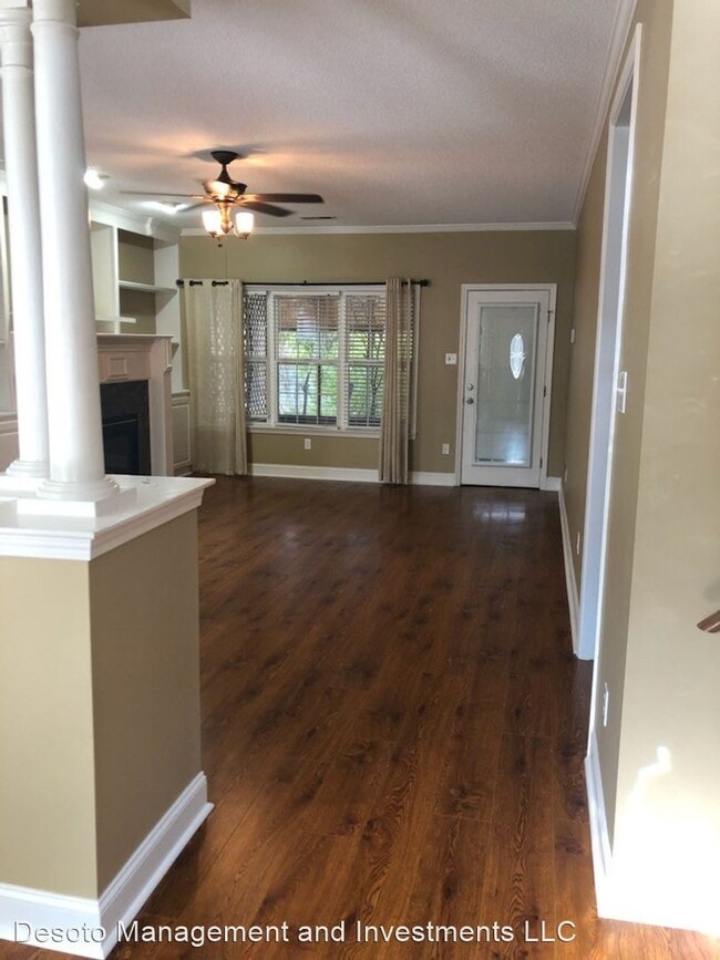 Building Photo - 4 br, 2 bath House - 3881 Lake Village Cove