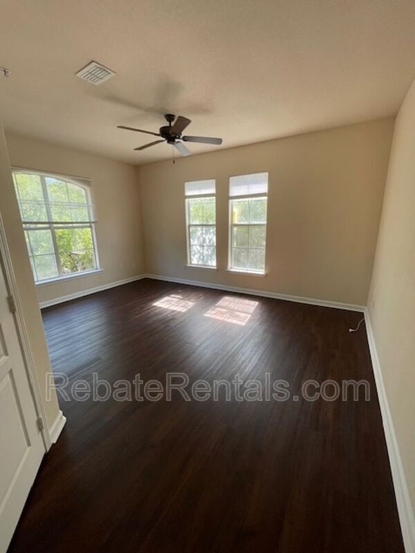 Foto del edificio - 8290 Gate Pkwy W