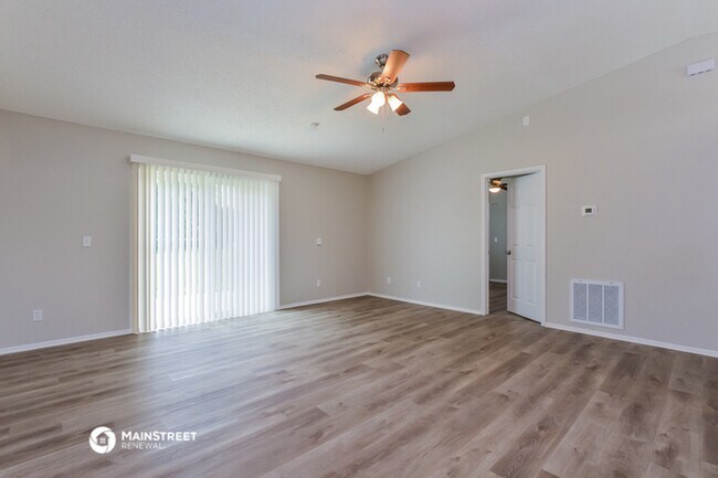 Building Photo - 2601 Midway Ave