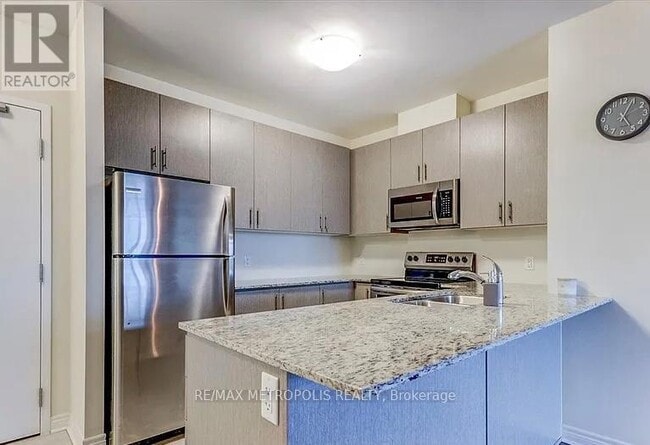 Building Photo - 39 New Delhi Dr