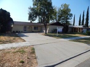 Building Photo - 6363 Carlo Dr