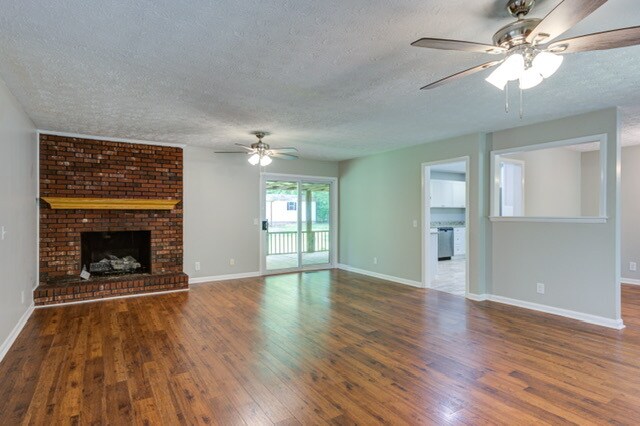Foto del edificio - 174 Hickory Hollow Dr