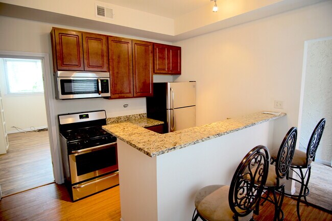 Foto del edificio - 3144 N Southport Ave