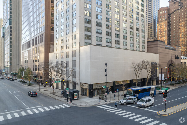 Foto del edificio - 757-777 N Michigan Ave