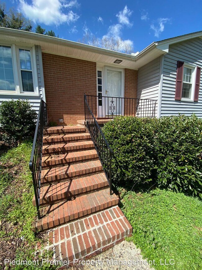 Building Photo - 3 br, 2 bath House - 1204 Fenimore Street