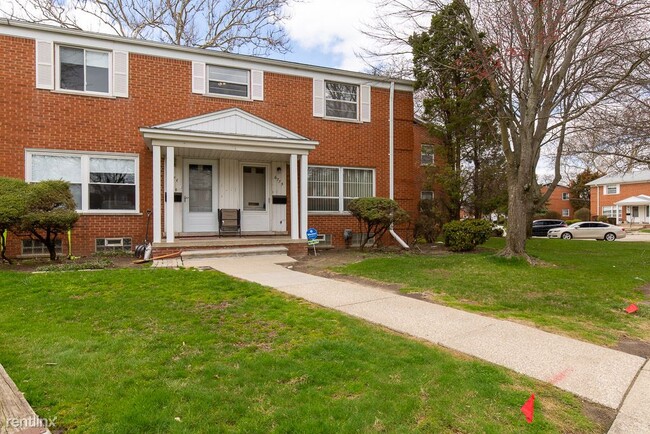 3 br, 1.5 bath House - 6775 Garling Dr - House Rental in Dearborn ...