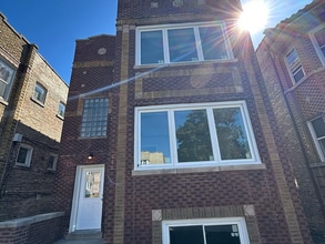 Building Photo - 1823 Oak Park Ave