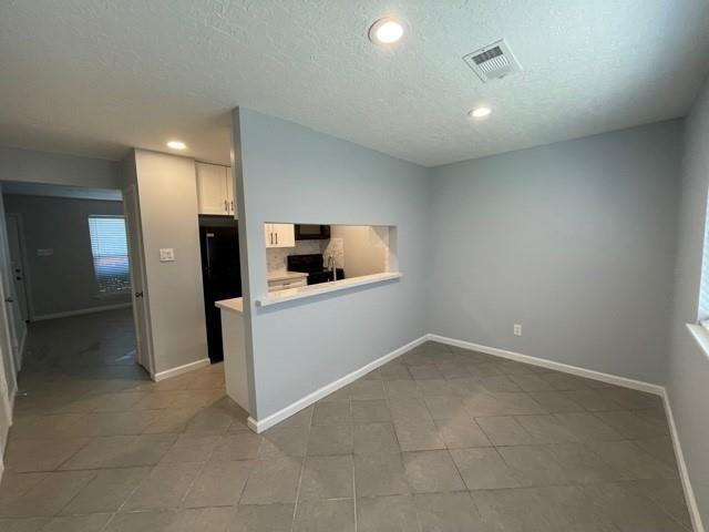 Foto del edificio - 14927 Tilley St