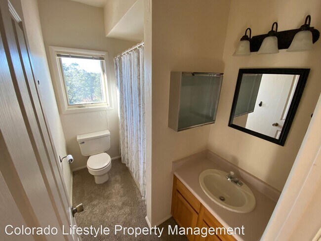 Building Photo - 3 br, 2.5 bath House - 8624 County Road 141