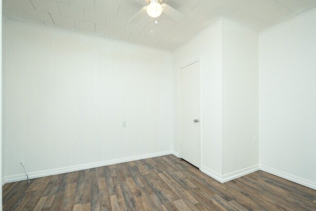 Foto del edificio - 2-Bed Home with Full Bath in Bradford!