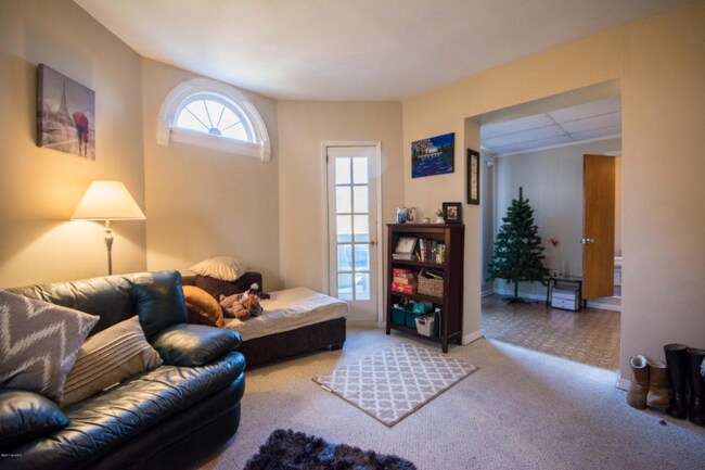 Foto del edificio - 614 Cherry St SE