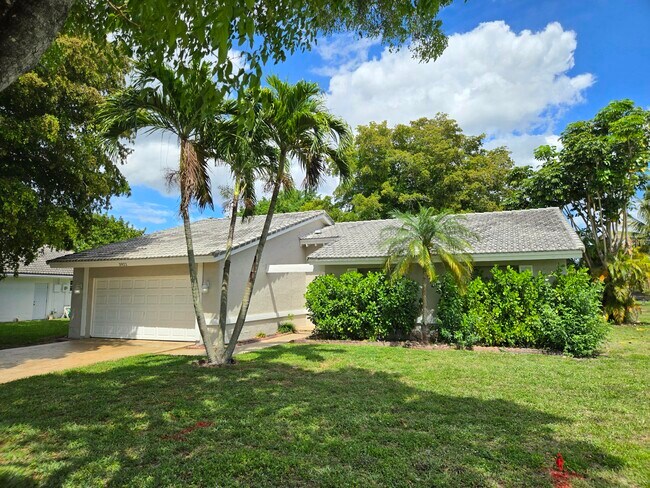 Building Photo - 3921 NW 114th Ave