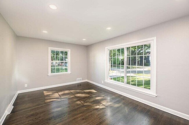 Foto del edificio - 4781 N Woodruff Ave