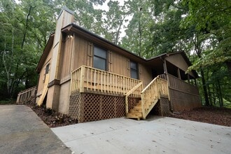 Building Photo - 105 Hanover Way