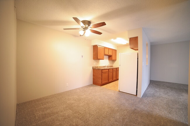 Comida - LongLeaf Apartments