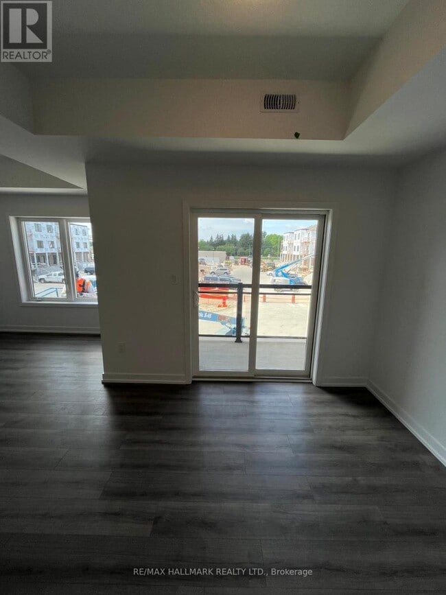 Photo du bâtiment - 940-940 St David St N