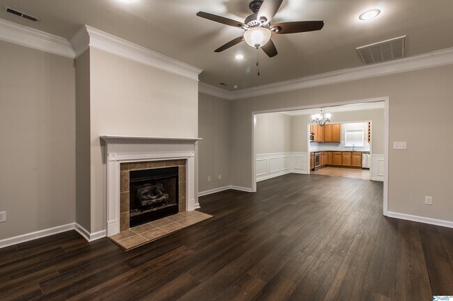 Foto del edificio - 118 Belltower Ln SW