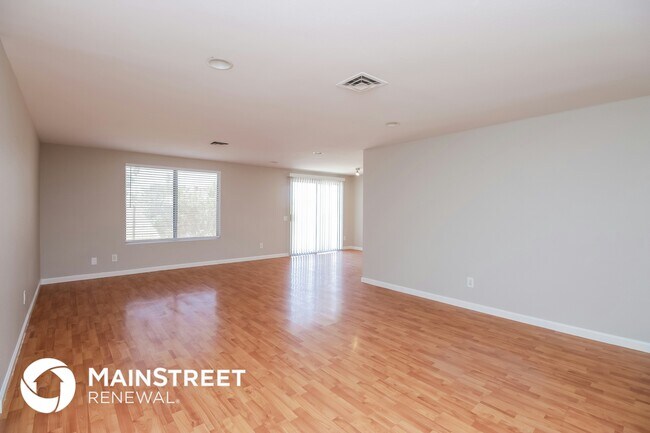 Foto del edificio - 2114 N Comanche Dr