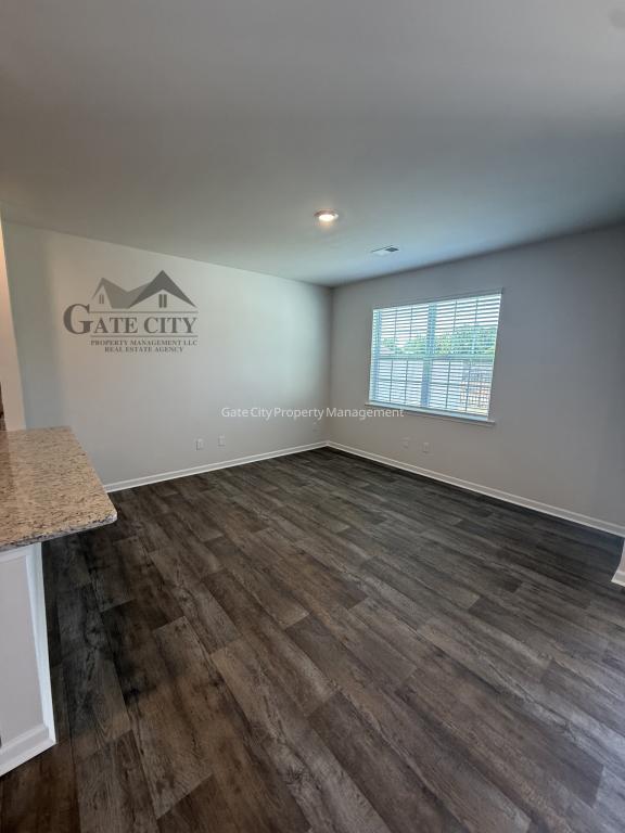 Foto del edificio - 1206 Broholmer Ln