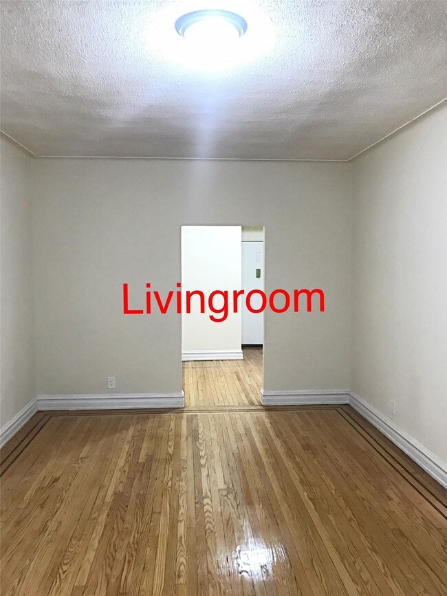 Foto del edificio - 3533 83rd St