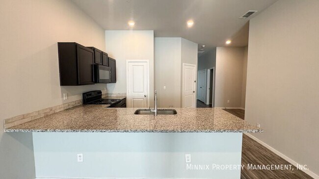 Foto del edificio - 2137 N Texas Ave