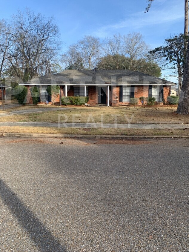 3341 Cross Creek Dr, Montgomery, AL 36116 House Rental in Montgomery
